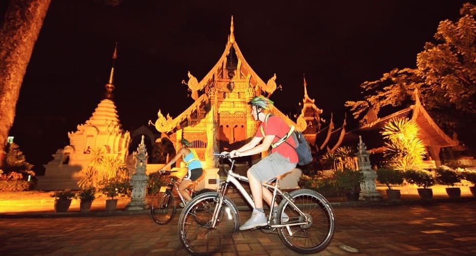 chiang mai by night cycling tour