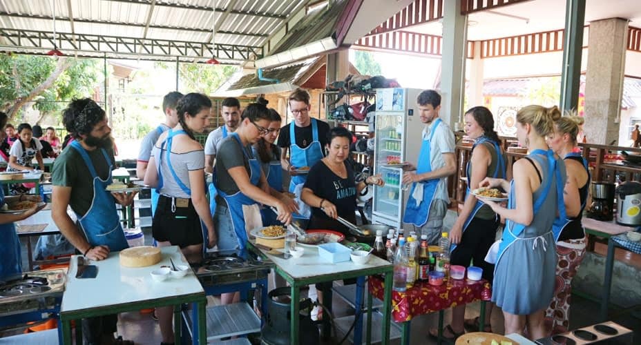 cooking school chiang mai organic